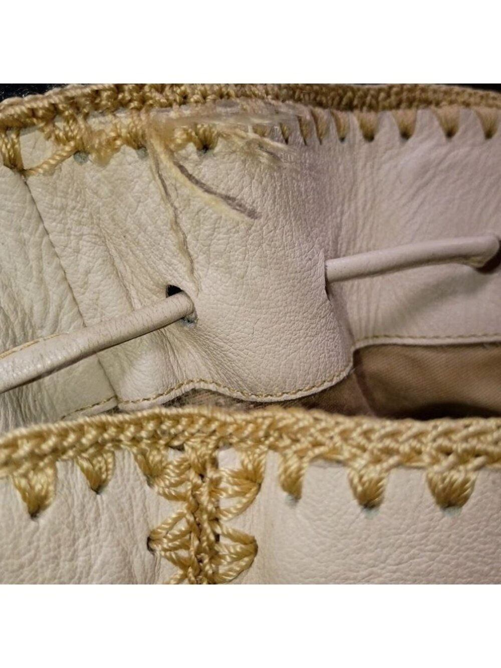 Nine West Vintage White Leather Drawstring Handbag With Braided Gold Stitching - Picture 13 of 16